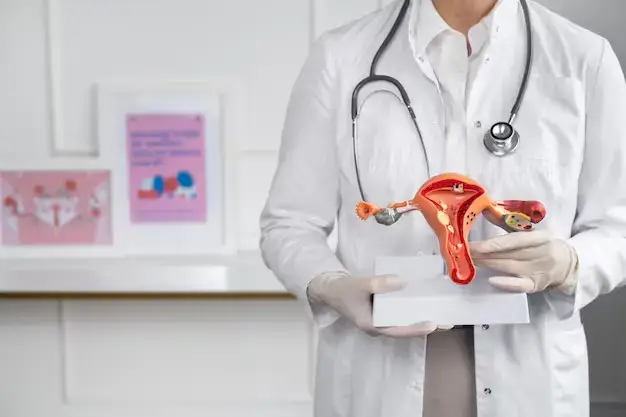 Senior Female Doctor in Krishna Nagar   